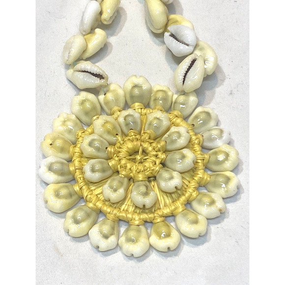 Chunky Bohemian Cowrie Shell Floral Pendant Necklace 28" Yellow - Picture 2 of 4